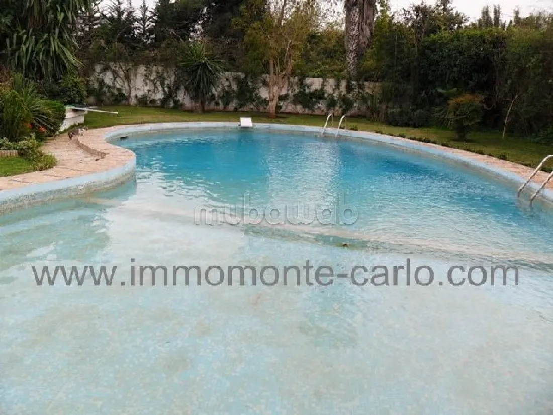 Location villa haut standing à Rabat avec piscine - الرباط