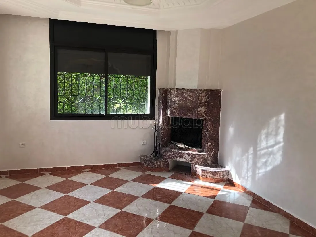 Magnifique villa à louer à Riyad. 3 belles chambres. Cheminé... - الرباط (2)