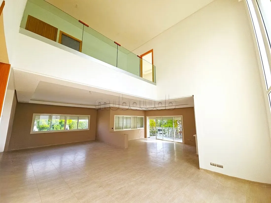 Très Belle Villa 4 Suites 
El Menzeh - El Menzeh
