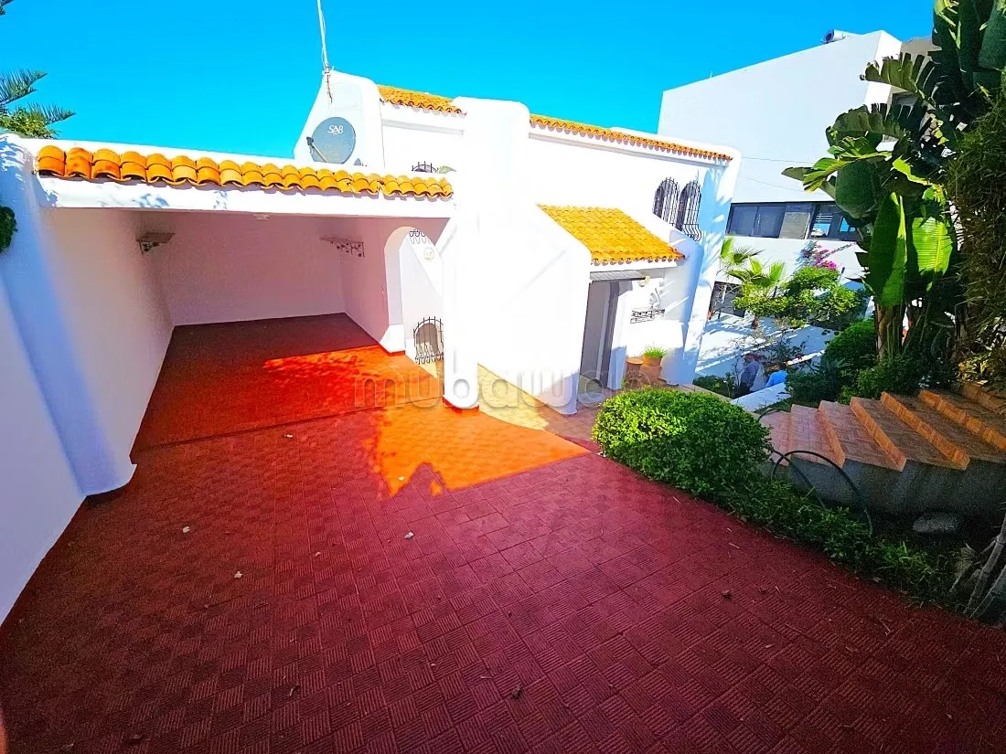 Très Belle et Coquette Villa à Harhoura - هرهورة