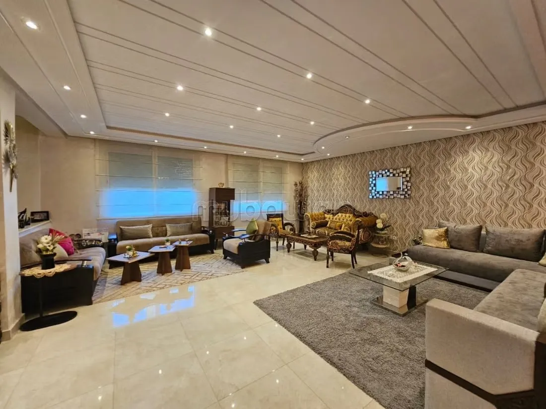 Luxueux Villa de 4 chambres à louer à Sidi maarouf - الدار البيضاء (3)