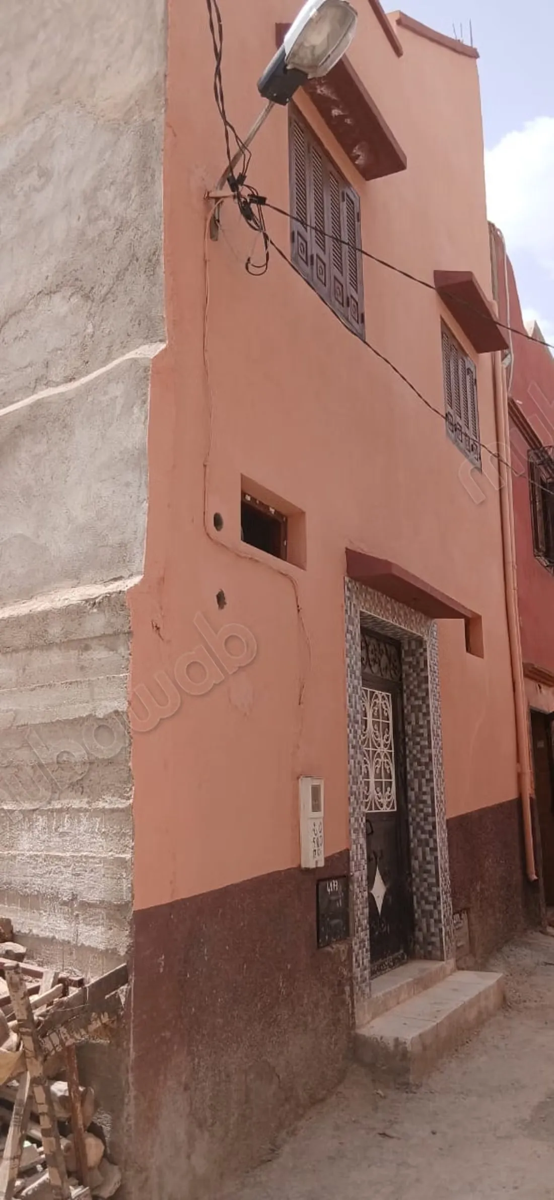 Vente maison à Amizmiz. 
Surface totale 92 m² - أمزميز