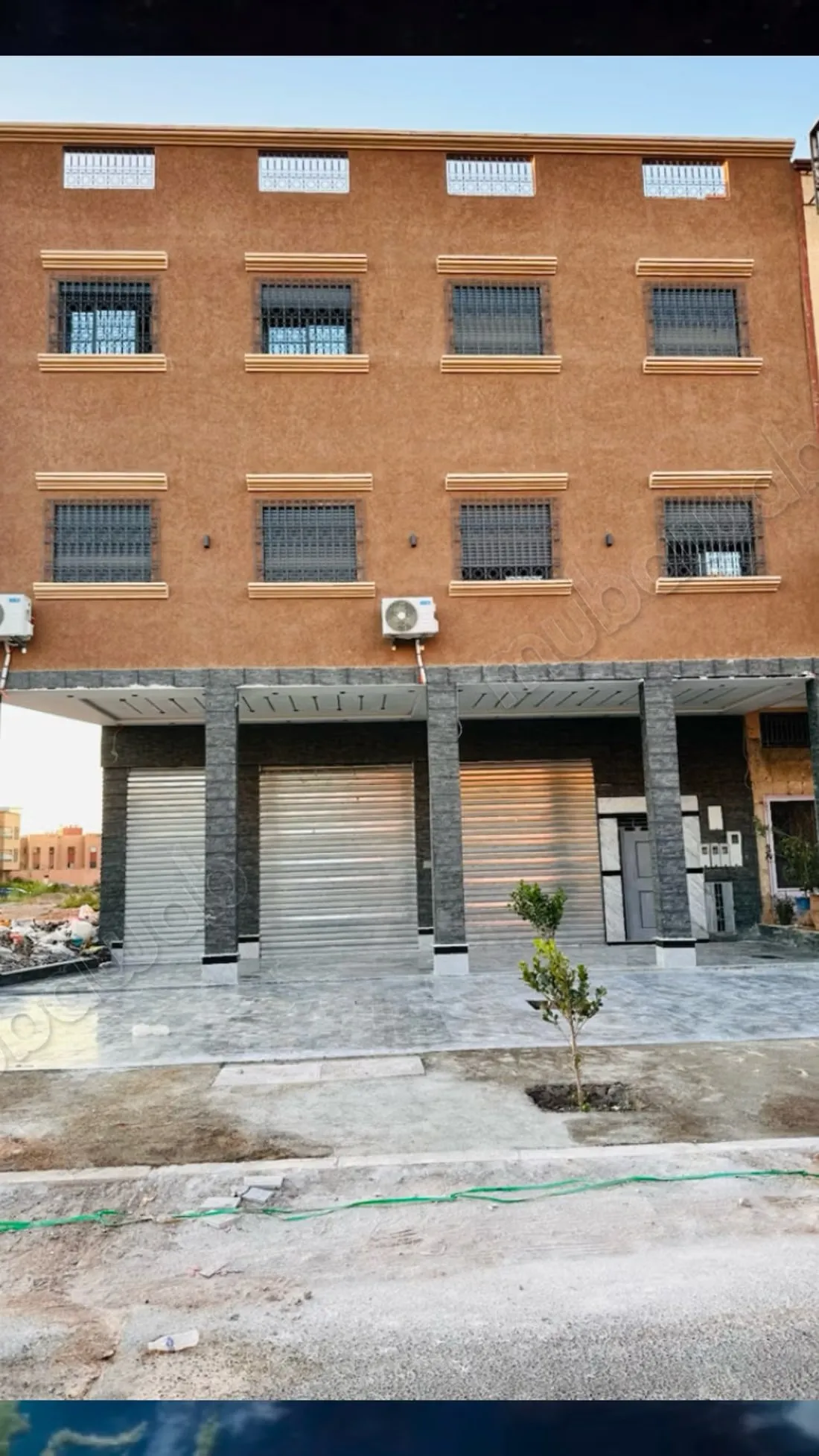 Maison très belle à vendre dans le quartier de المحاميد port... - مراكش