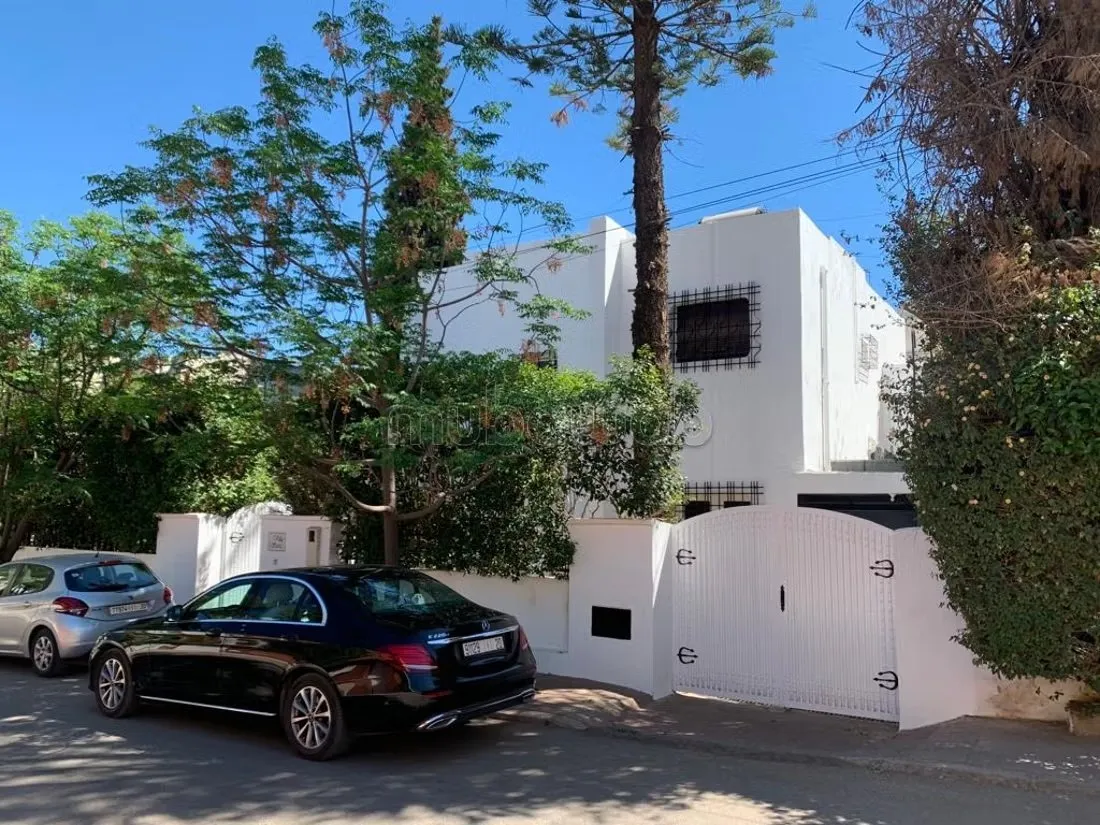 Villa de 370 m2 à vendre à Hamria Meknes - مكناس