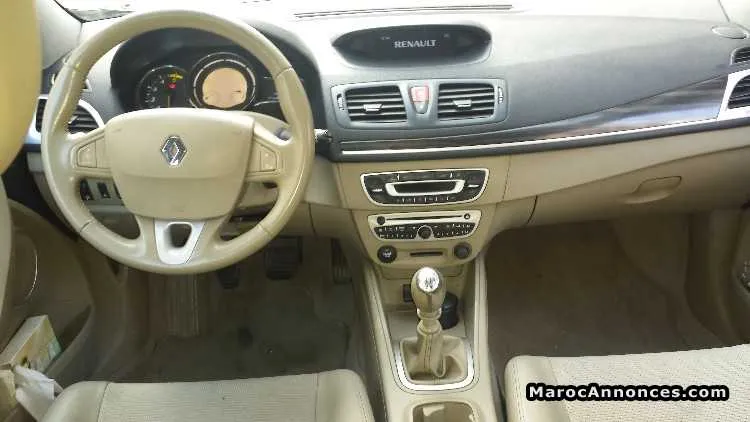 Renault megane 3 - الدار البيضاء (2)