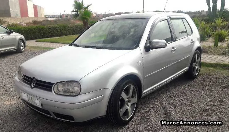 Golf 4 volkswagen diesel argenté - أكادير
