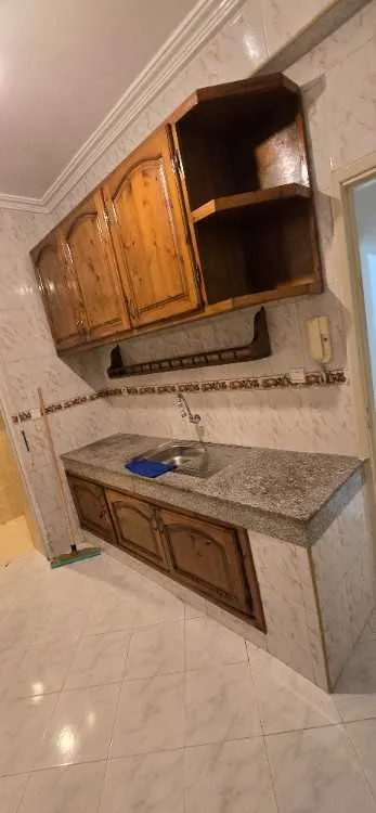 À louer bel appartement résidence badar - الدار البيضاء (3)