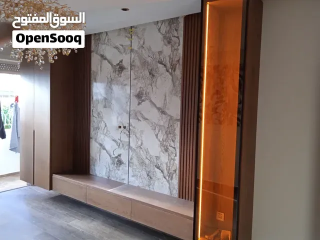 السلام انا نجار محترف في الدار البيضاء والنواحي كنصايب كلشي بالخشب: طاولات،كراسي،صالونات،رو - الدار البيضاء