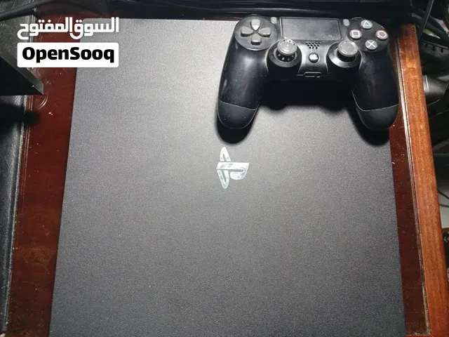 PS4 Pro 1To bon état, module CUH-7000 SERIES - بوزنيقة