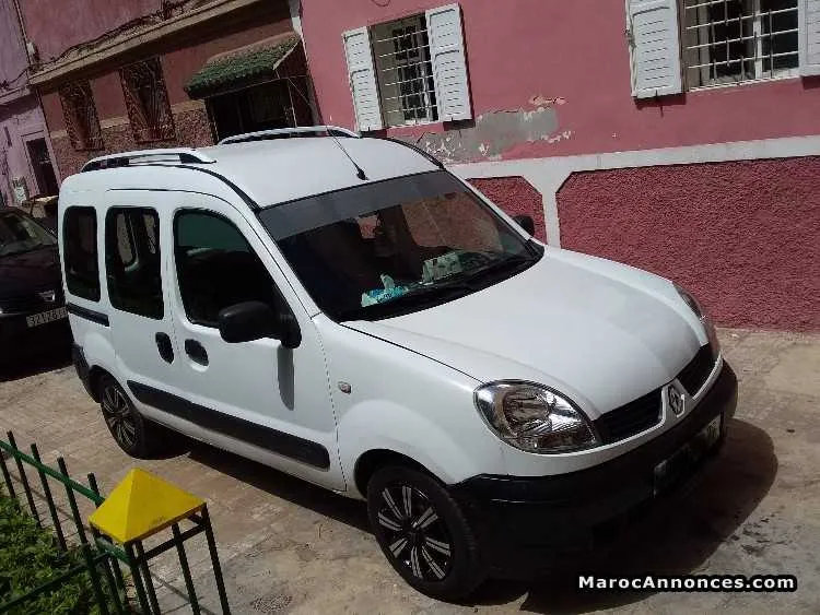 Renault kangoo - الدار البيضاء