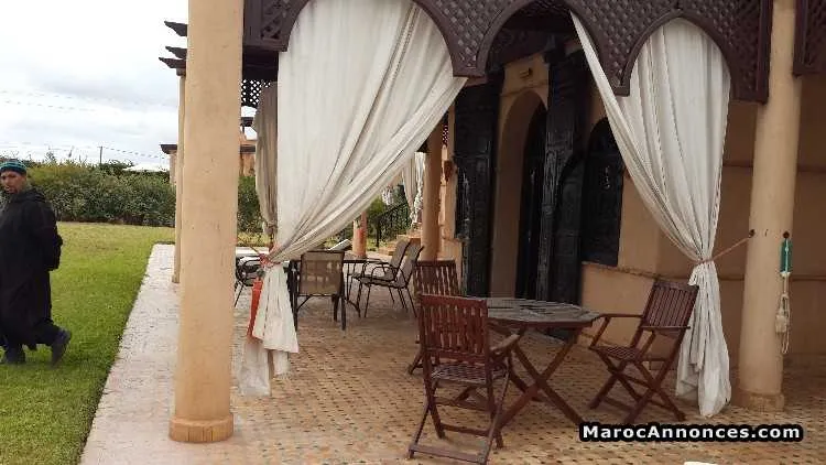 Villa en vente de un demi hectar - مراكش (2)