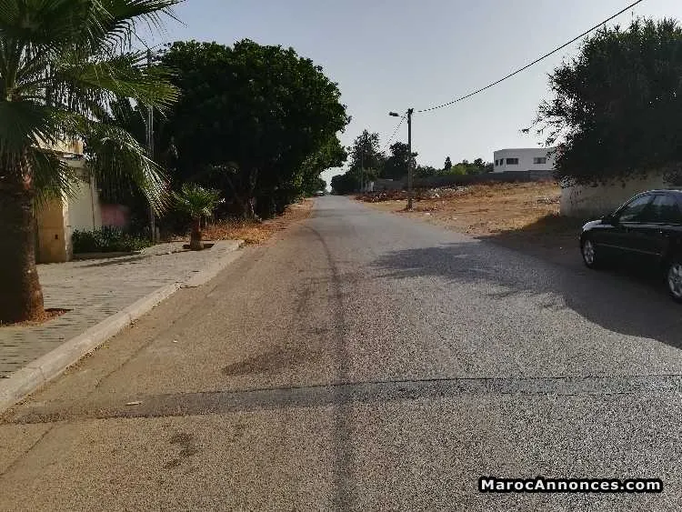 Terrain avec maison à rafraichir à vendre - الرباط