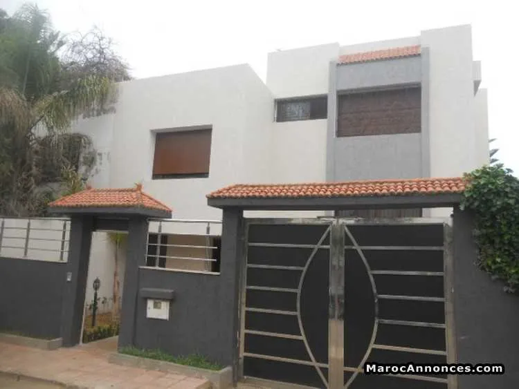 Villa en location à ain diab ii - الدار البيضاء