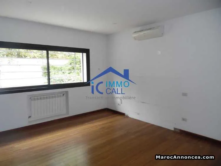 Villa 2000 m² en location à souissi - الرباط (2)