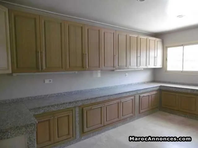 Villa 650 m² à louer, californie, casa - الدار البيضاء (3)