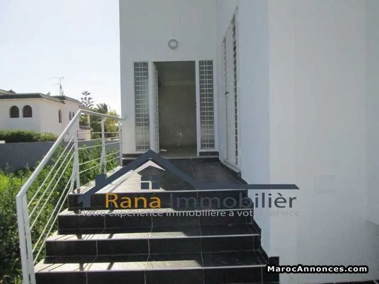 Villa de haut standing de 1000m à louer à souissi - الرباط