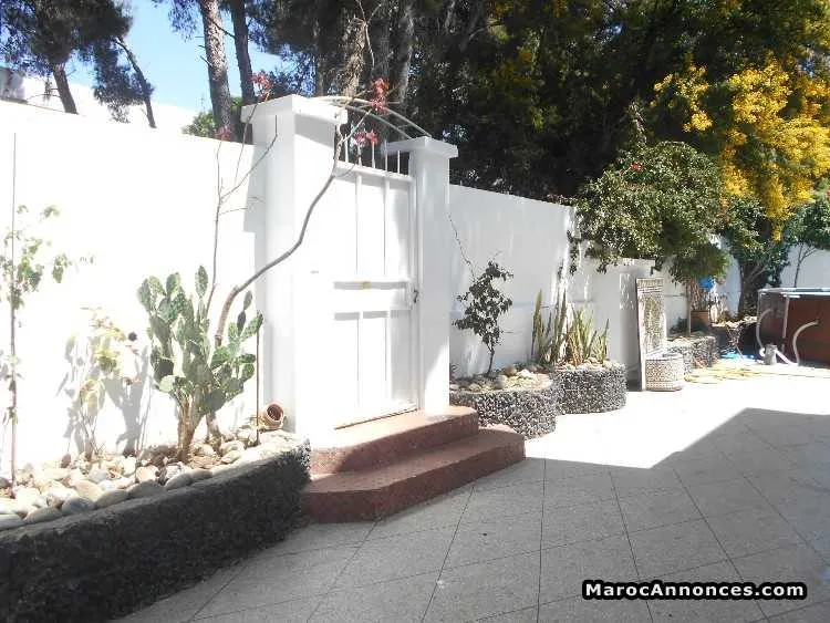 Belle villa en location à rabat haut d'agdal - الرباط (2)