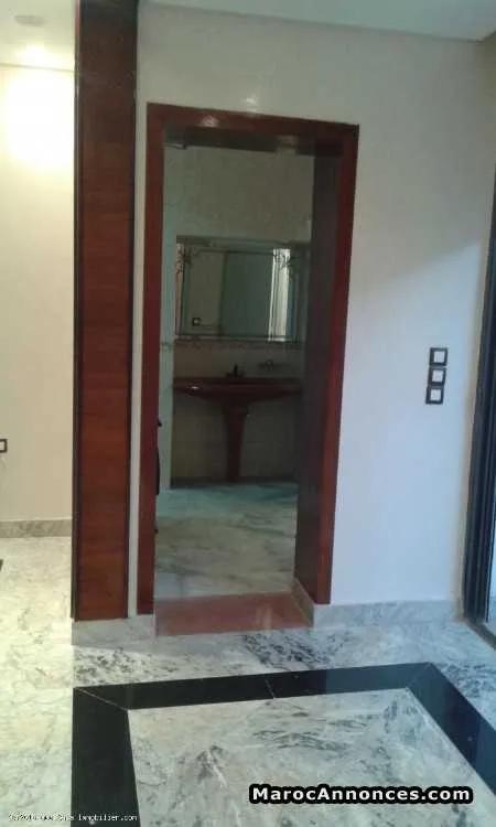 Location  villa 400 m² au cil. - الدار البيضاء (2)