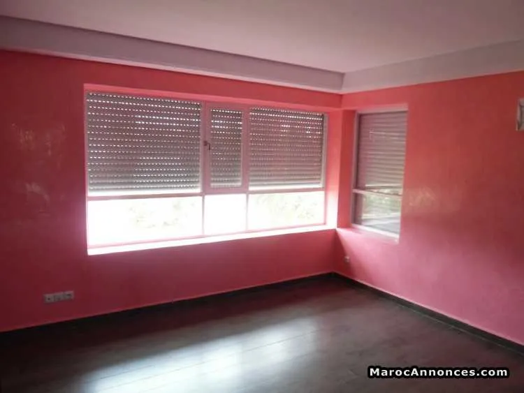 Villa en location à souissi - الرباط (3)