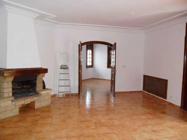 Villa avec chauffage et piscine a Hay Riad - الرباط (2)