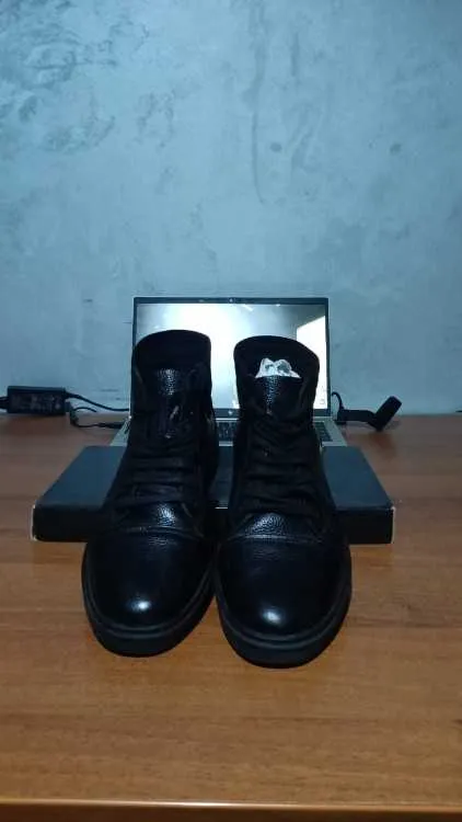 Leather black ankle boots (42) - مراكش