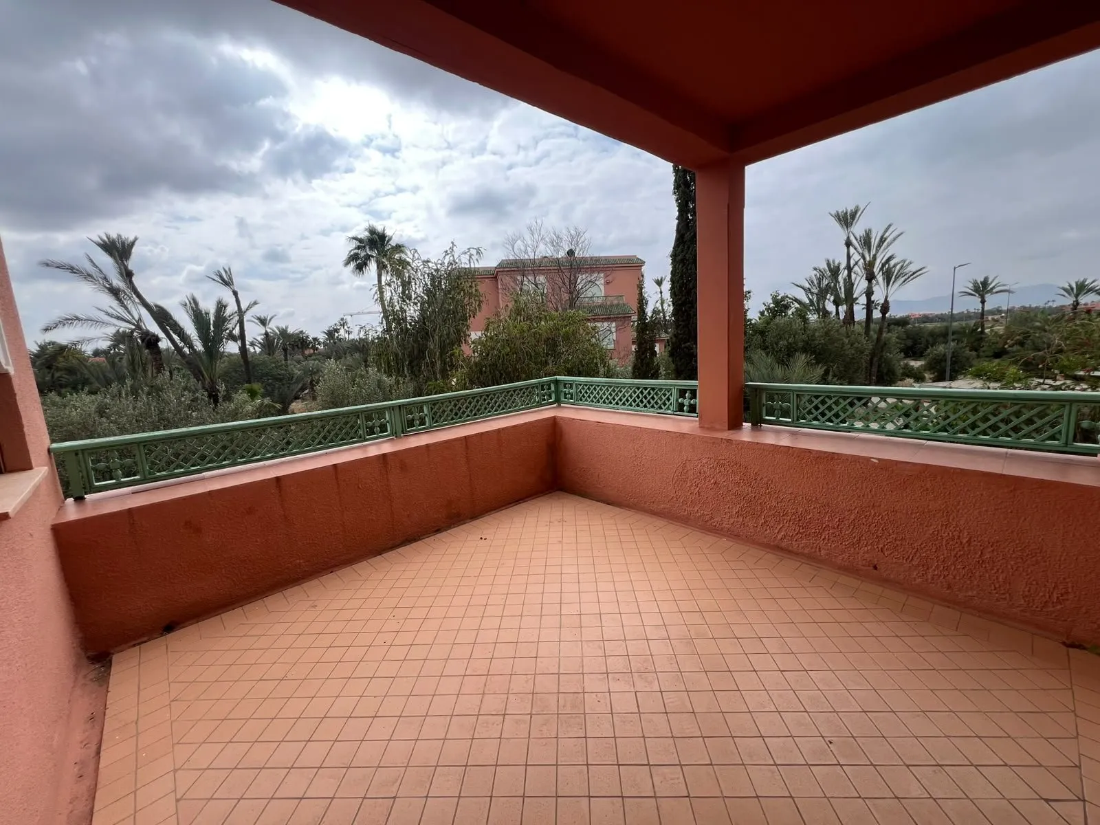 Beau Duplex en vente à Palmeraie - مراكش