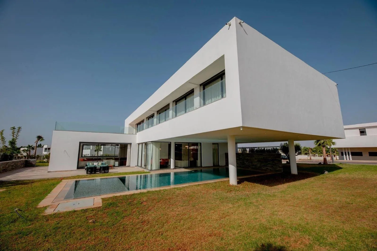 Villa Moderne neuve à El Menzeh - الرباط (4)