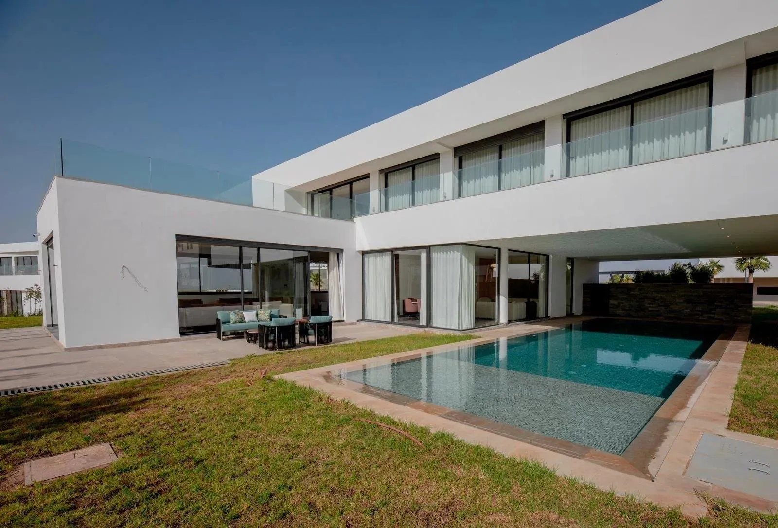Villa Moderne neuve à El Menzeh - الرباط (3)