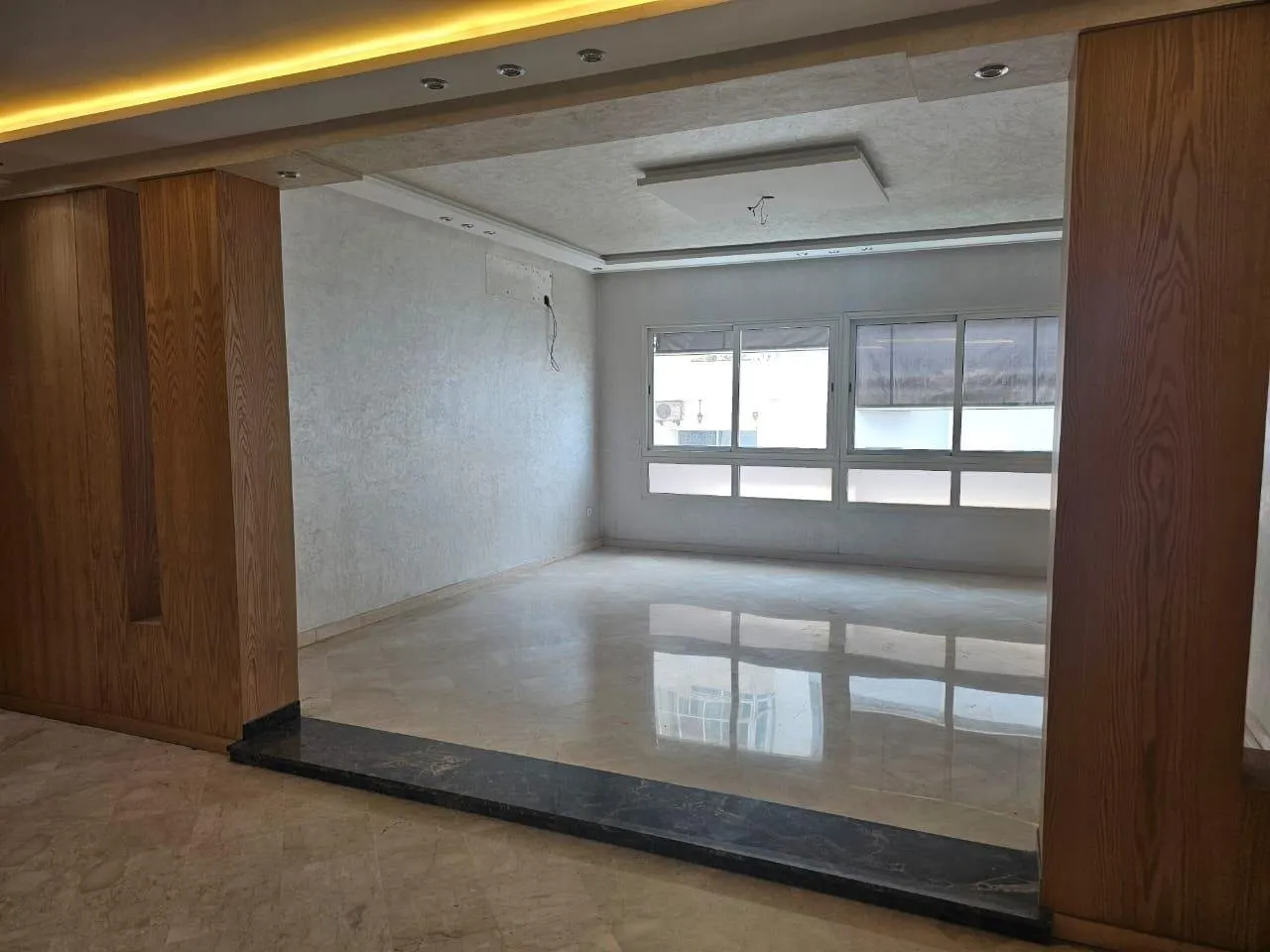 Appartement 208mÂ² Hopitaux proche rue Alexandrie Ã  vendre - الدار البيضاء (2)