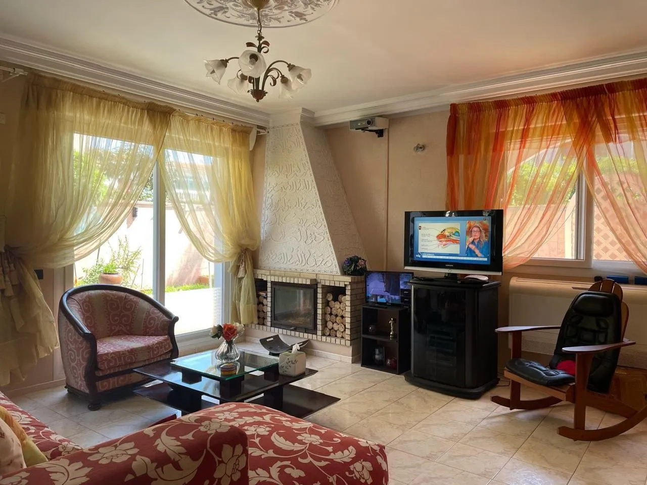 À VENDRE : Superbe Villa 3 Niveaux avec Piscine à Mohammedia - المحمدية (4)