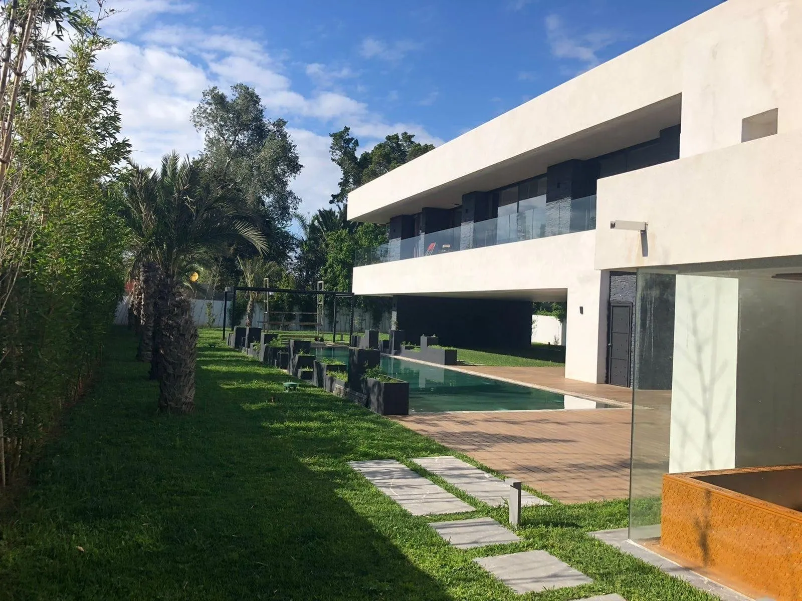 vente tres belle villa à souissi - الرباط (3)