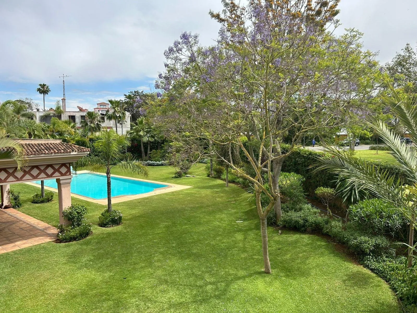Villa comme un palais aux ambassadeurs souissi - الرباط (3)