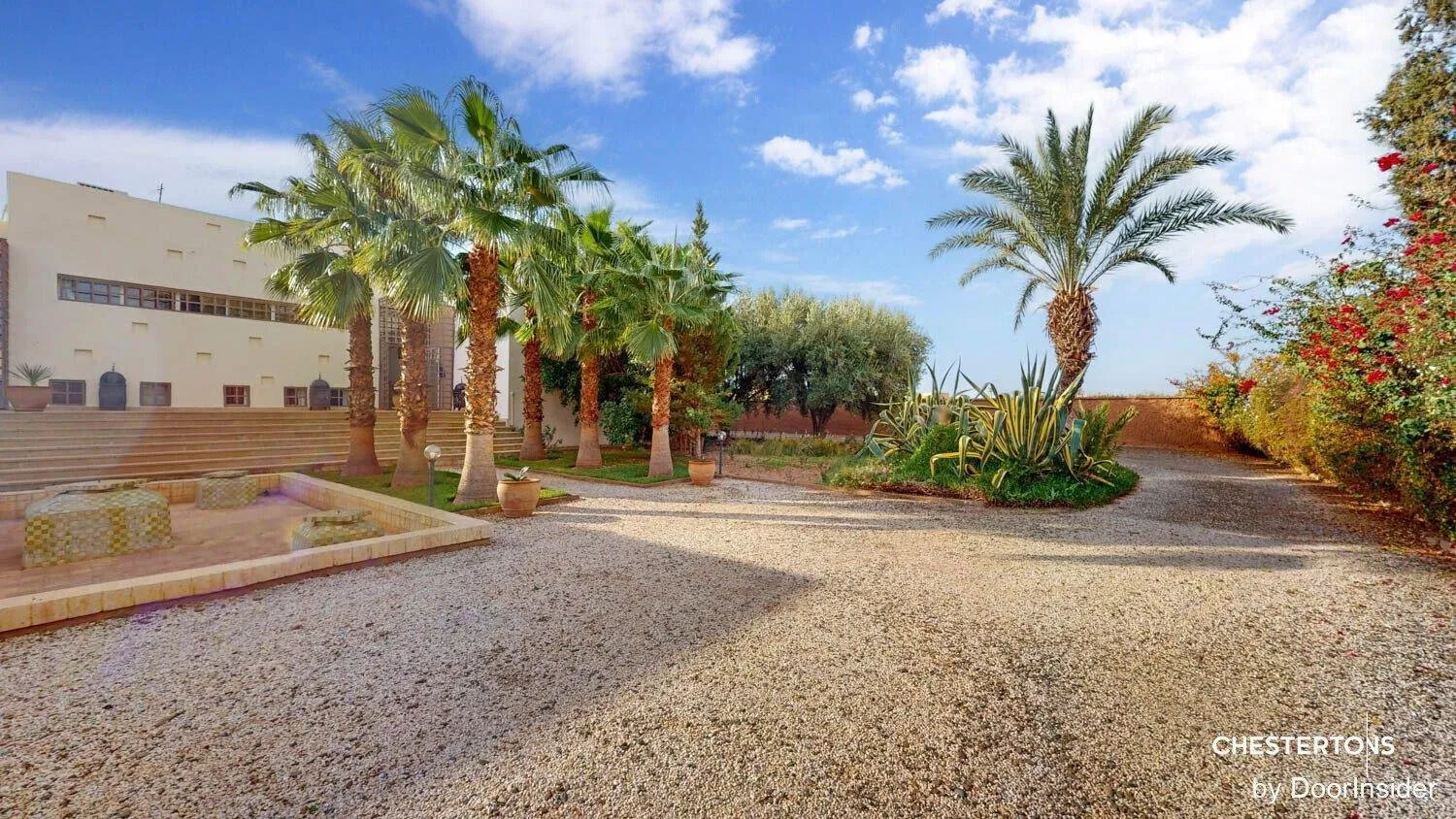 villa moderne avec belle piscine - مراكش (2)