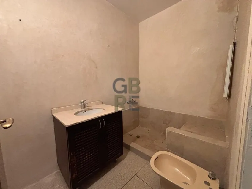 Appartement en rez-de-chaussée avec grande cour privative - الرباط (3)