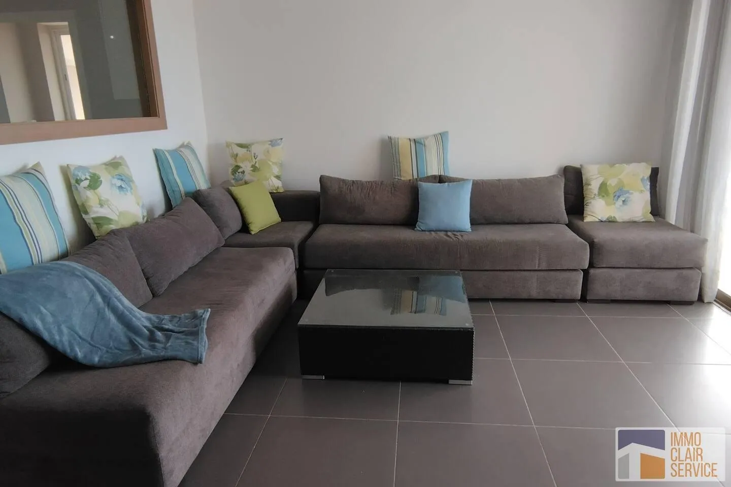 Bel appartement font de mer à vendre - الرباط (3)
