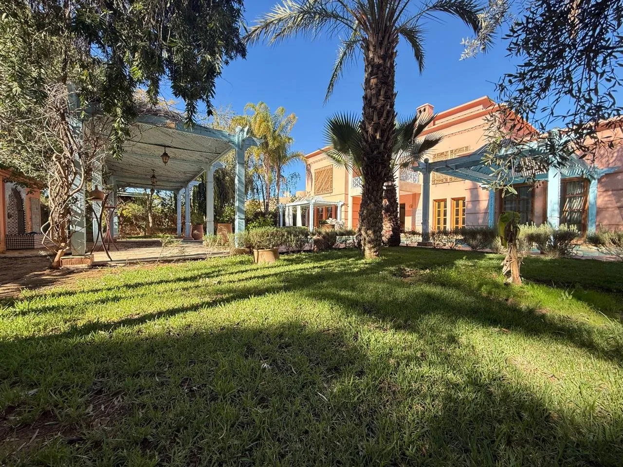 VILLA DE CHARME ALLIANT PRESTIGE &amp; ART DE VIVRE À AMELKIS, MARRAKECH - مراكش