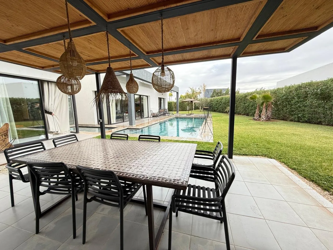 Villa de plain-pied contemporaine— Route d'Amezmiz, Marrakech - مراكش (2)
