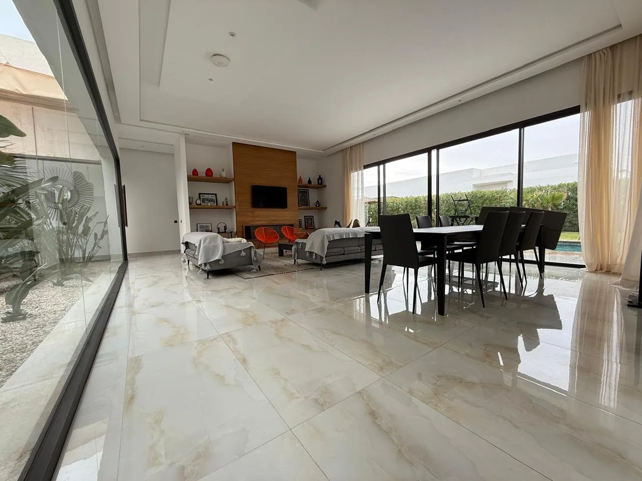 Villa de plain-pied contemporaine— Route d'Amezmiz, Marrakech - مراكش (4)