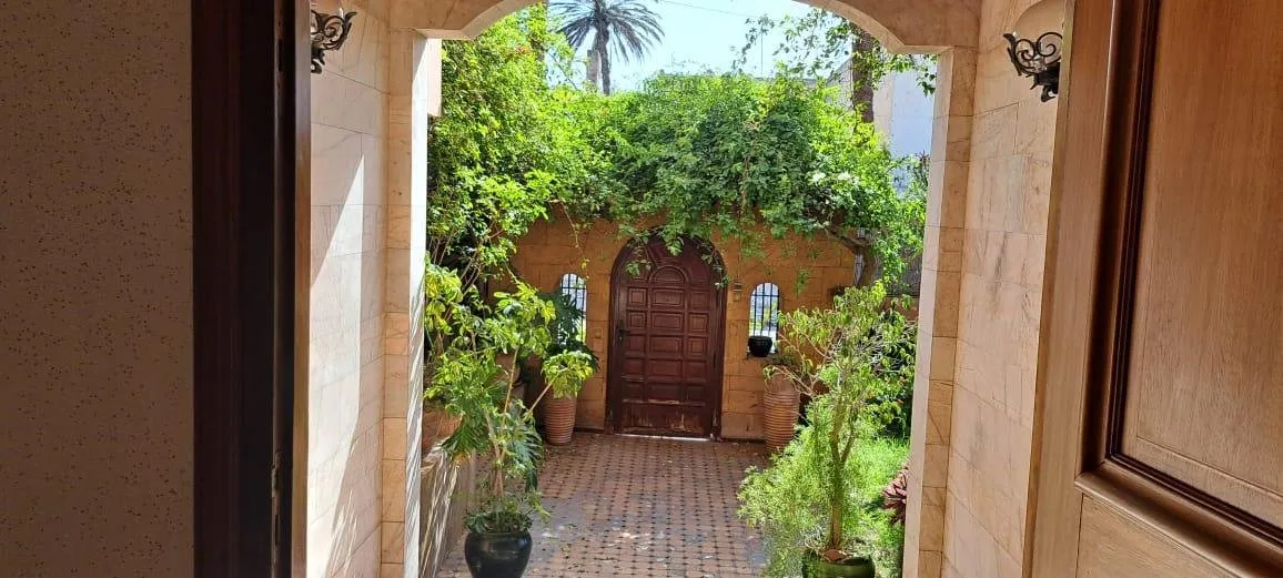 TEERAIN R+5 AVENDRE QUARTIER RACINE - الدار البيضاء (2)