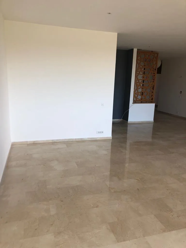 Bel appartement 3 chambres à vendre à Salé marina - سلا (2)