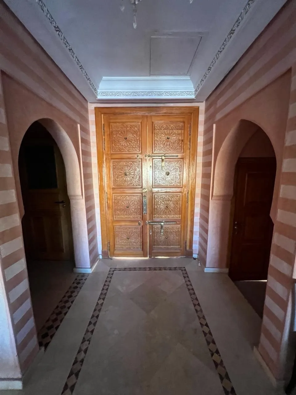 Villa 720 m² à vendre meublée à TARGA Marrakech - مراكش