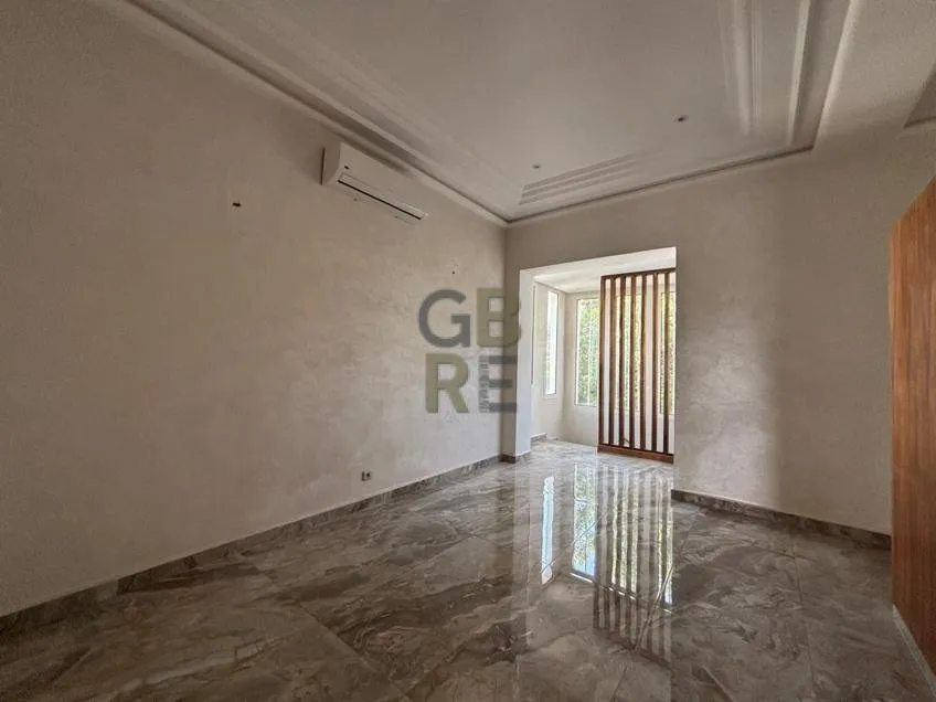 Belle villa en location à Hassan Rabat - الرباط (2)