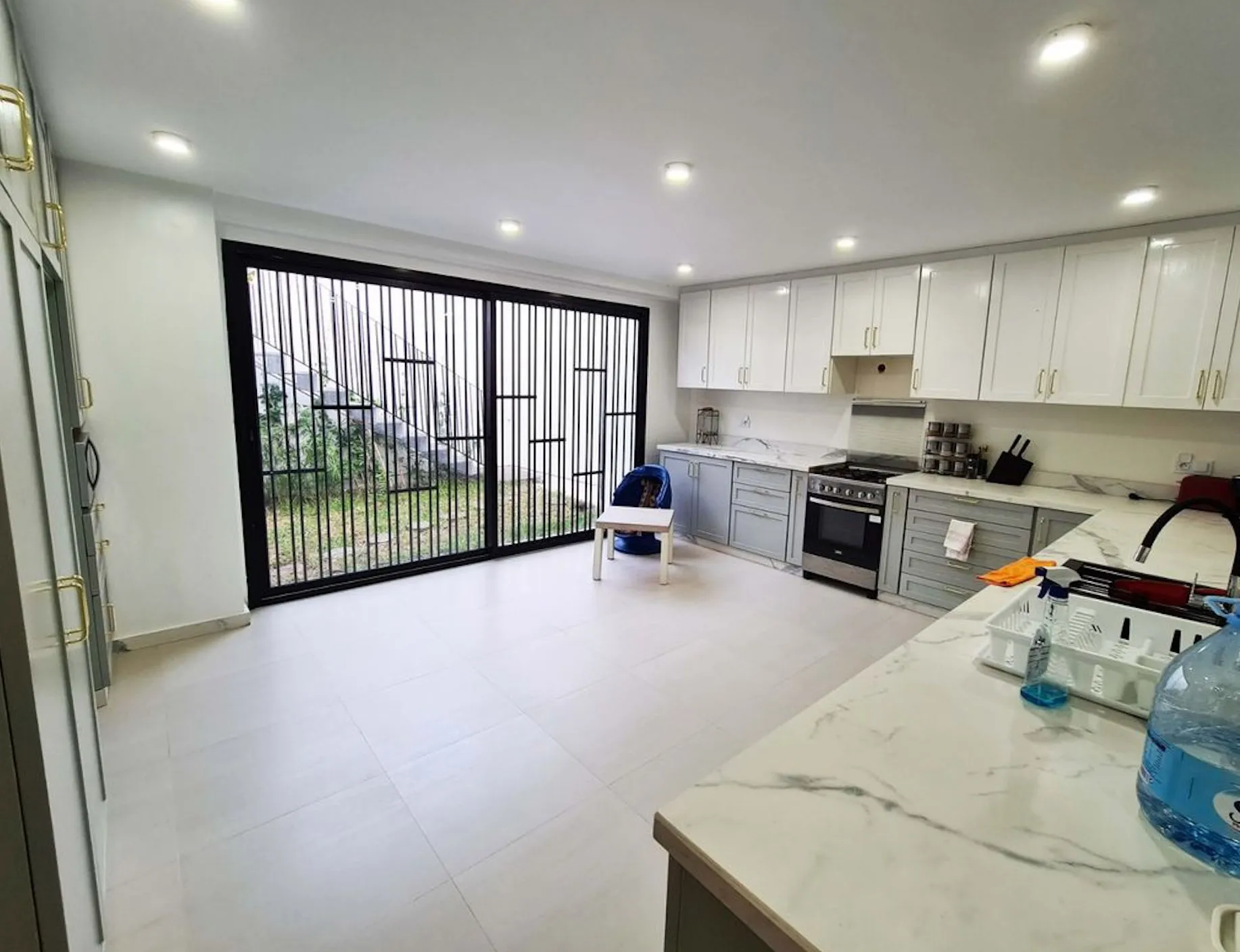Superbe villa moderne et confortable à Dar Bouazza - الدار البيضاء (3)
