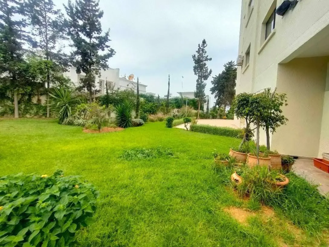 Appartement vide 100m² Ain Diab 8000 Dh - الدار البيضاء