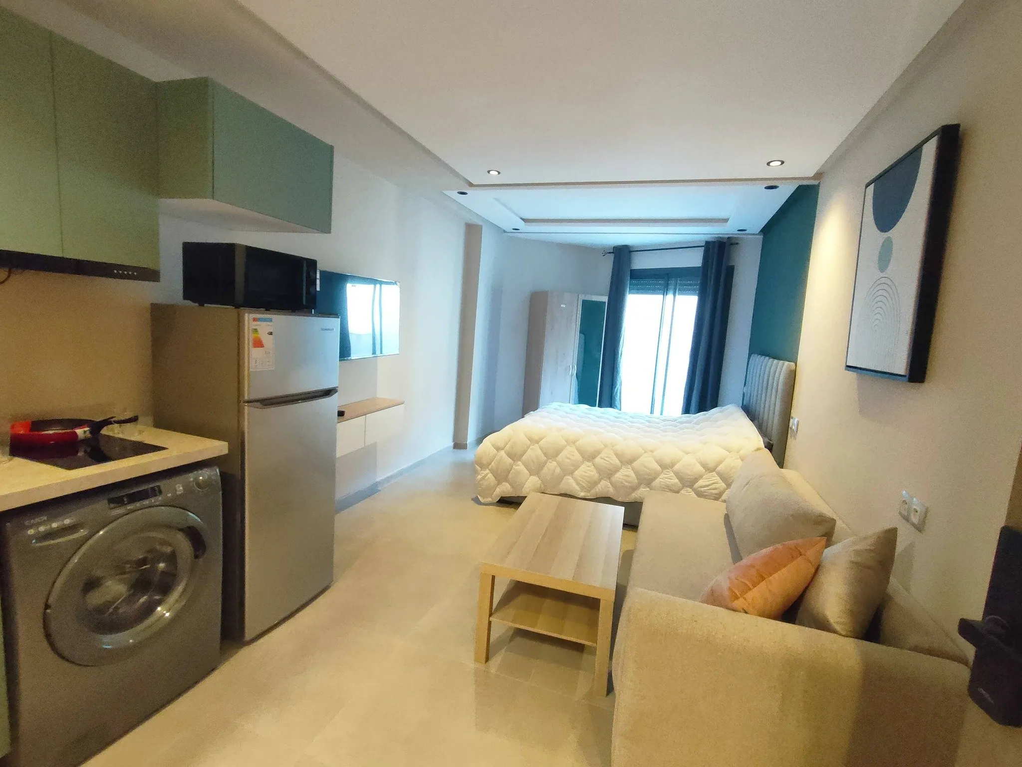 Studio meublé Fille Bourgogne 4000 Dh - الدار البيضاء