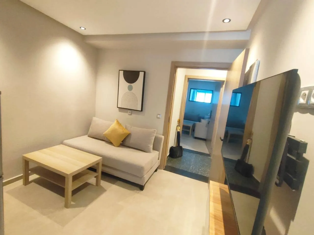 Studio neuf meublé Fille Anfa 4500 Dh - الدار البيضاء
