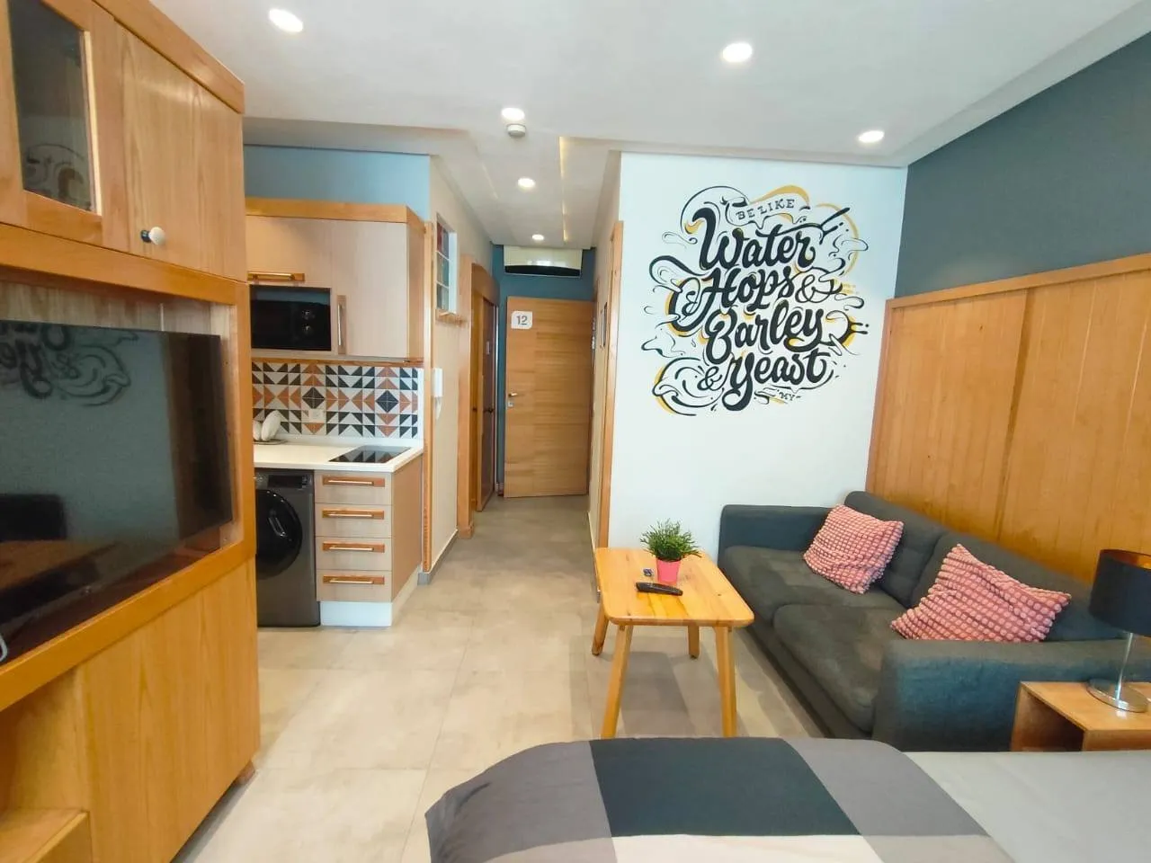 Studio meublé Fille Bourgogne 4500 Dh - الدار البيضاء (4)