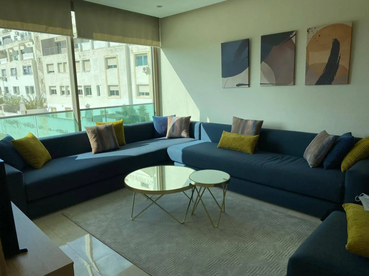 Studio meublé 48m² Val d'Anfa 7000 Dh - الدار البيضاء (2)