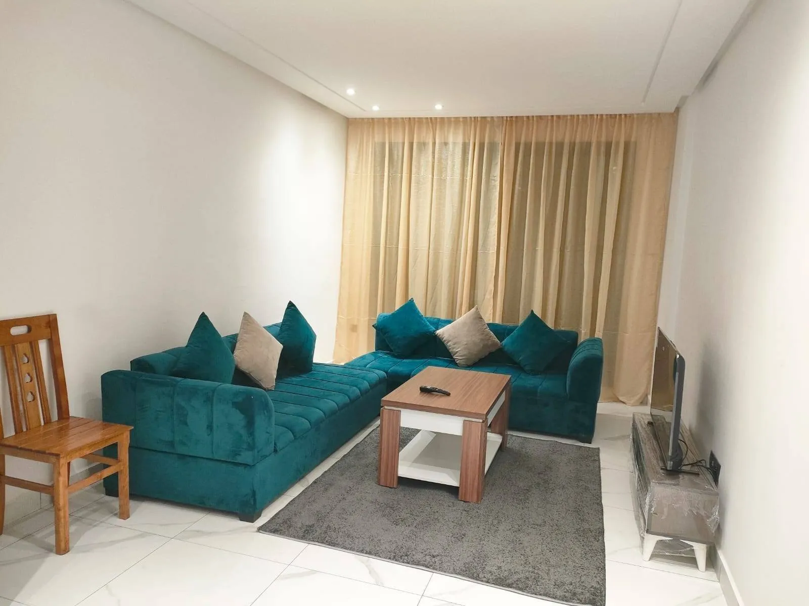 Studio neuf meublé Ferme Bretone 6500 Dh - الدار البيضاء