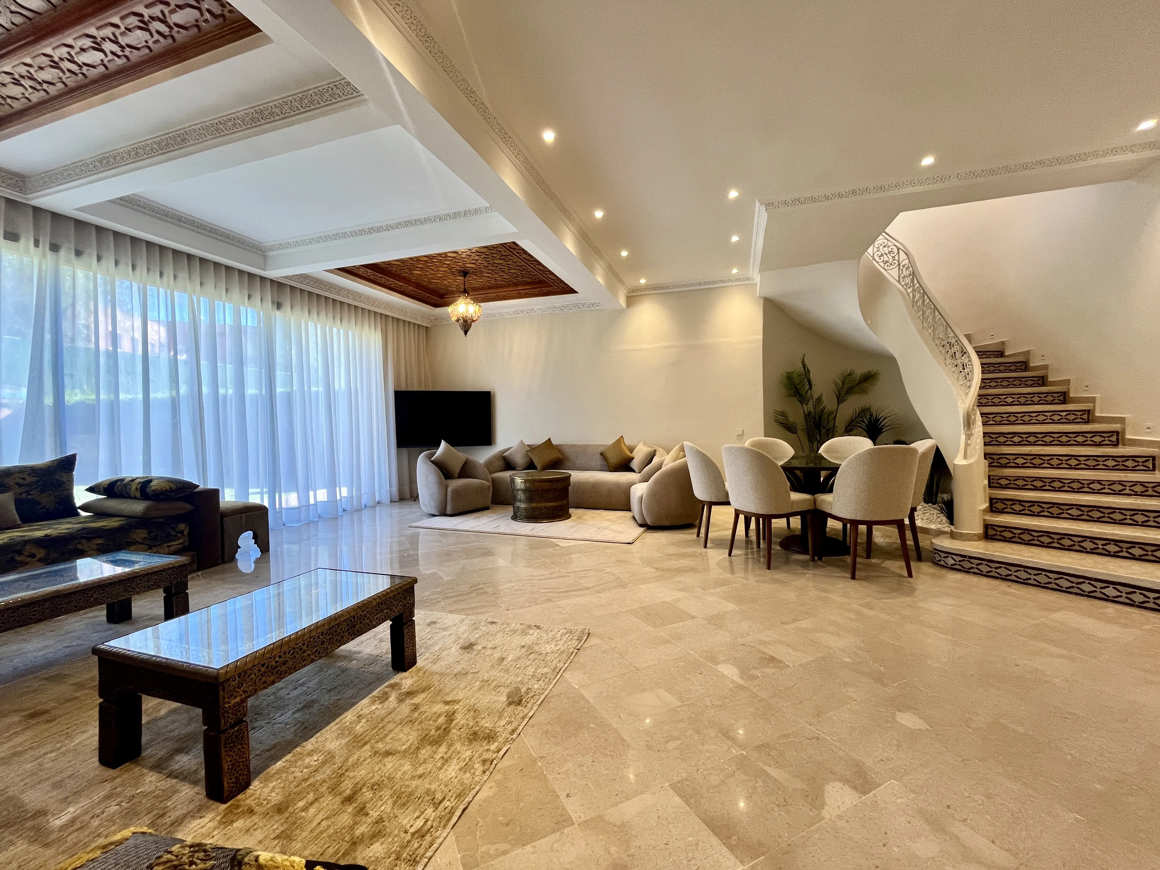 Villa rénovée avec jardin et piscine - Marrakech - مراكش (3)